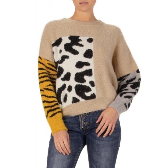 ELAN CLOTHING ANIMAL PRINT SWEATER FUZZY YARN - Picture 1 of 5